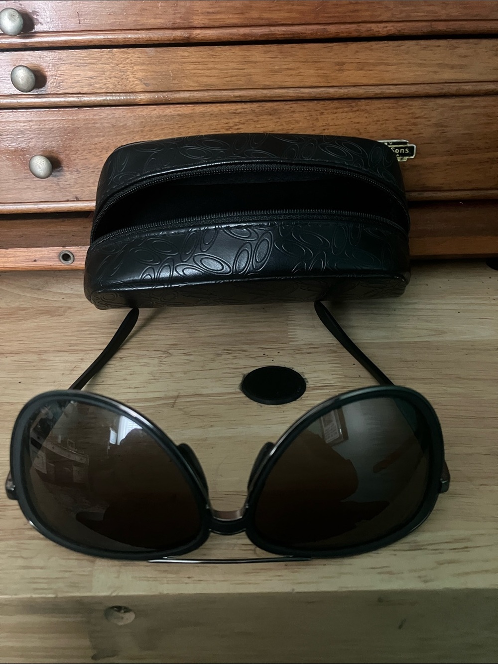 Oakley Women's Black Frame Sunglasses - Picture 8 of 8